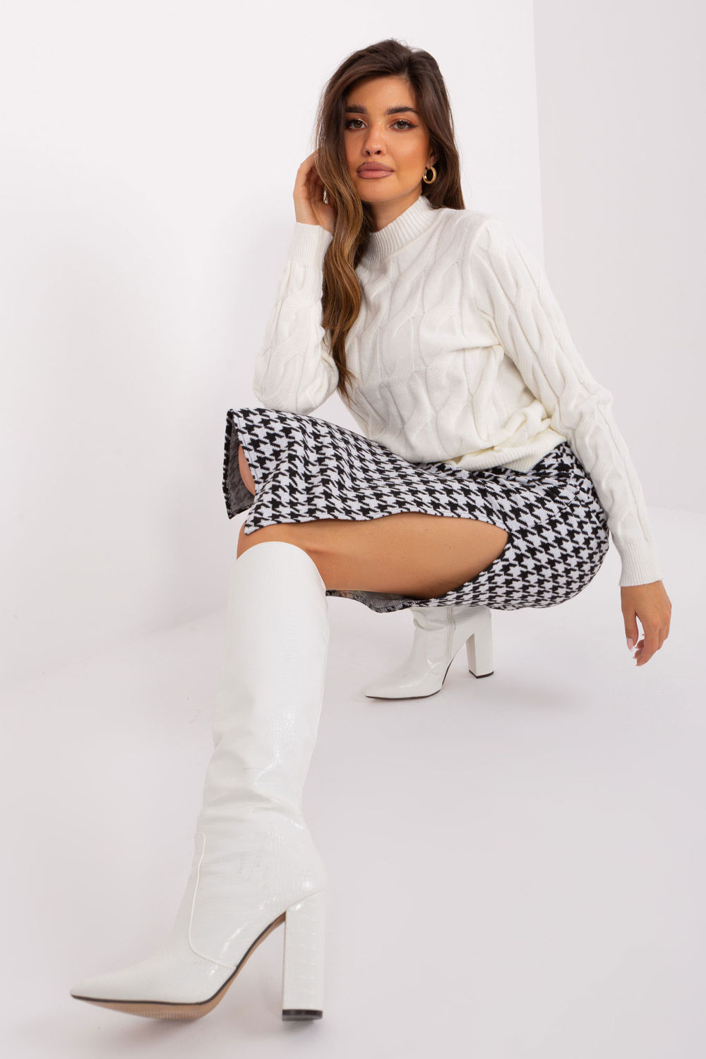 Spódnica Model LK-SD-509400-1.09P White/Black - Lakerta - obrazek 4