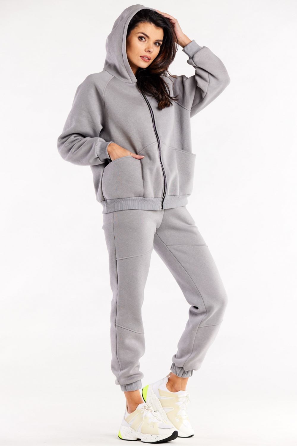 Spodnie Dresowe Model M325 Grey - Infinite You - obrazek 2