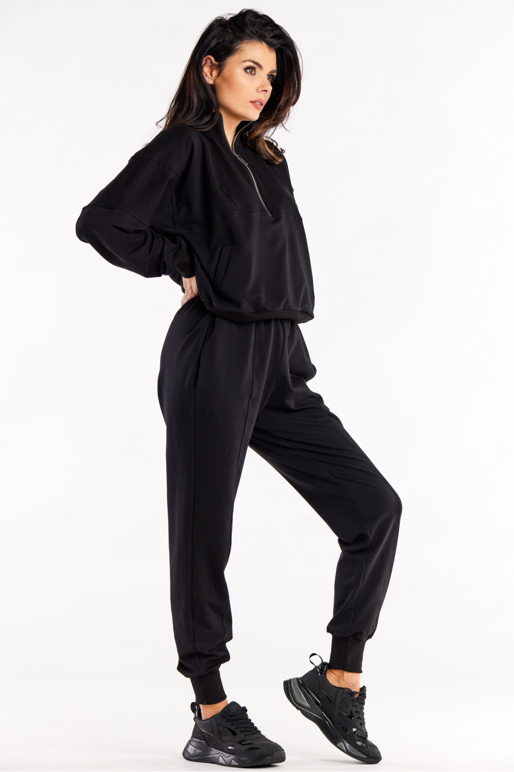 Spodnie Dresowe Model M317 Black - Infinite You - obrazek 2