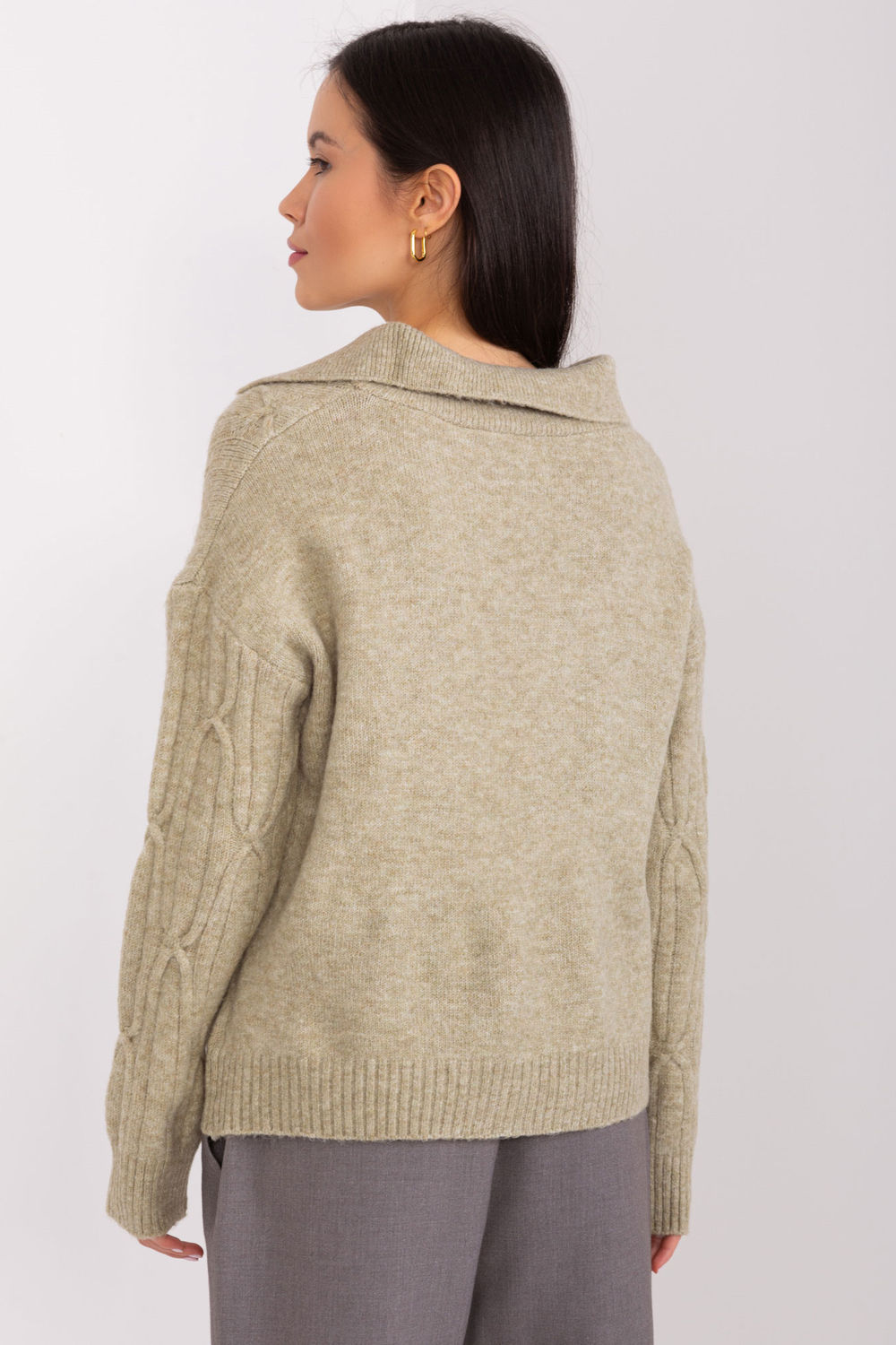 Sweter Damski Model AT-SW-2349-2.27 Khaki - AT - obrazek 3