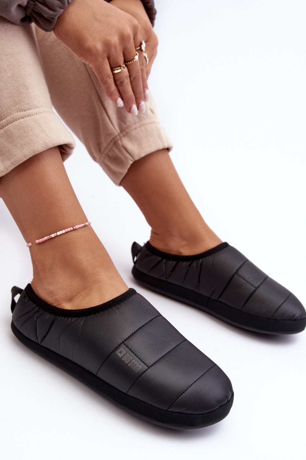 Kapcie Model Big Star KK274604 Black - Step in style - obrazek 2