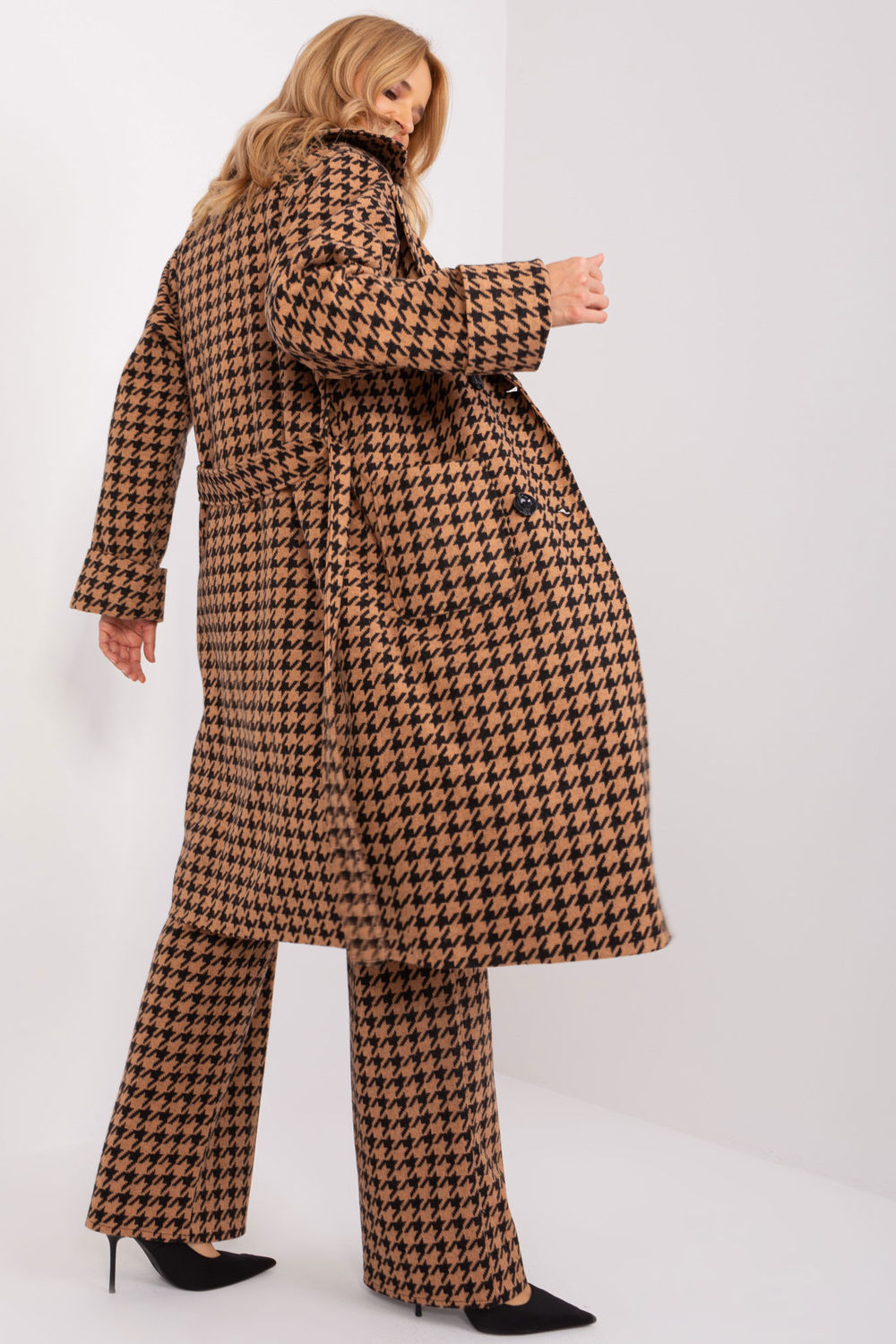 Płaszcz Damski Model LK-PL-509407.96P Camel - Lakerta - obrazek 3