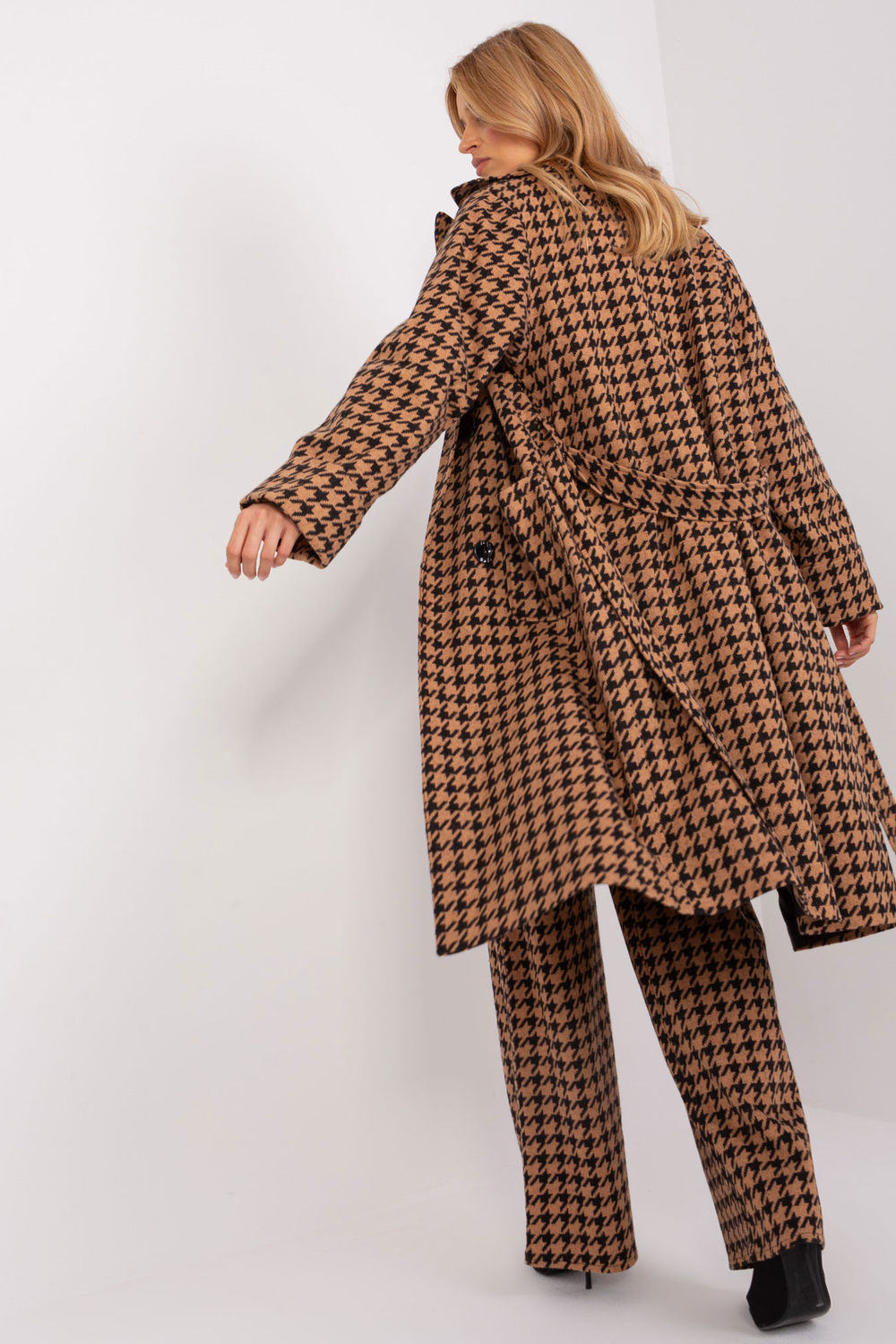 Płaszcz Damski Model LK-PL-509407.96P Camel - Lakerta - obrazek 4