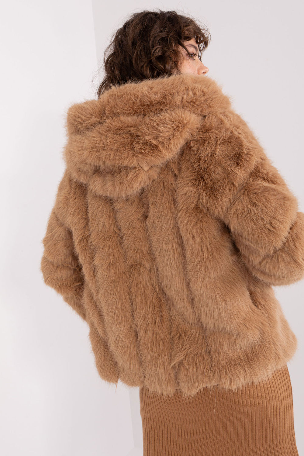 Kurtka Damska Model AT-KR-2386.00P Camel - AT - obrazek 3