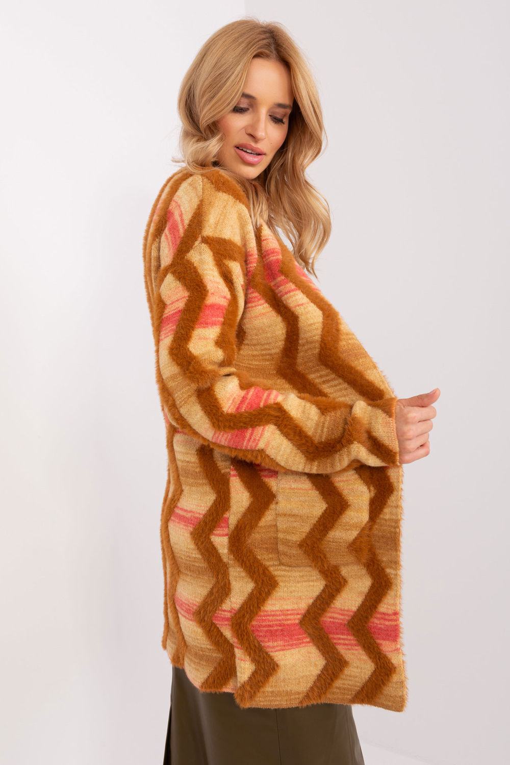 Sweter Kardigan Model AT-SW-234701.34 Camel - AT - obrazek 2