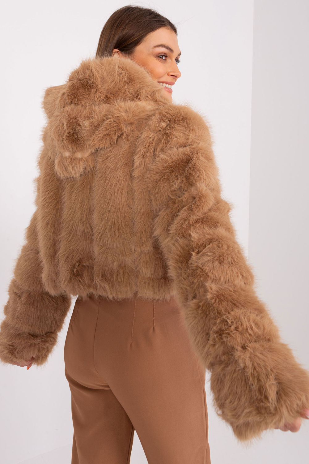 Kurtka Damska Model AT-KR-2378.97P Camel - AT - obrazek 3