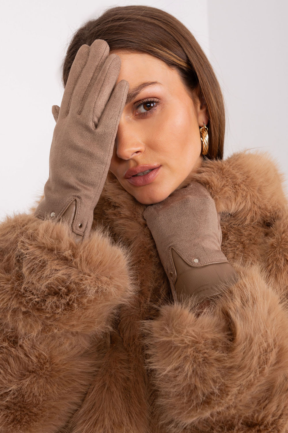 Rękawiczki Model AT-RK-239507.53P Dark Beige - AT - obrazek 2