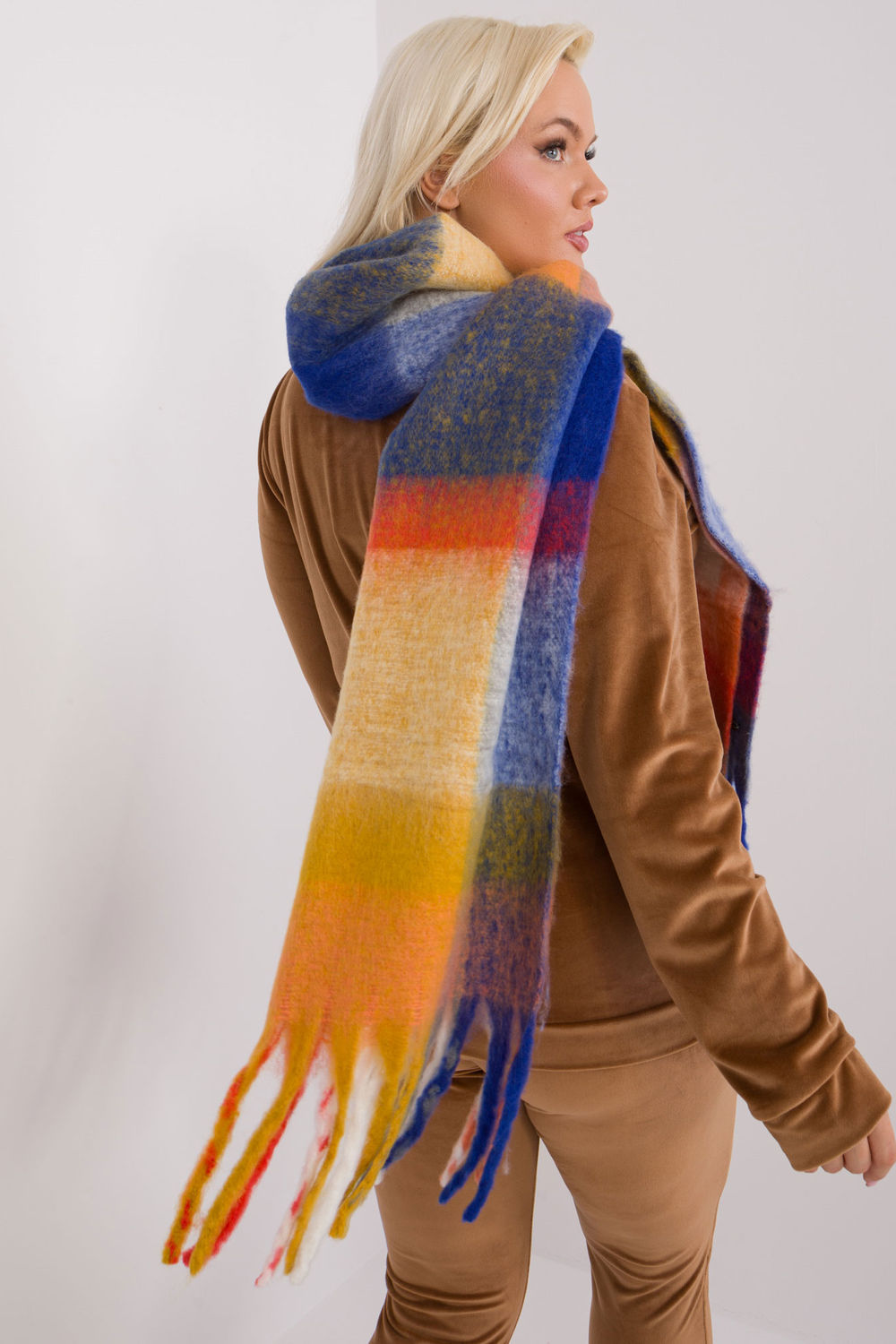 Szalik Model AT-SZ-2313.31 Dark Yellow - AT - obrazek 3