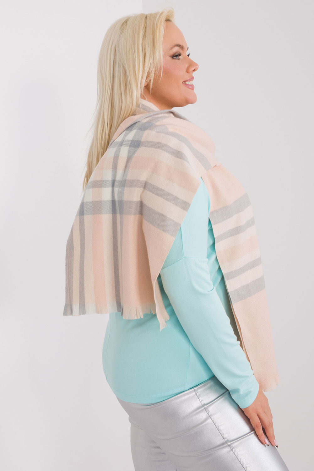 Szalik Model AT-SZ-23125-1.26 Light Pink - AT - obrazek 2