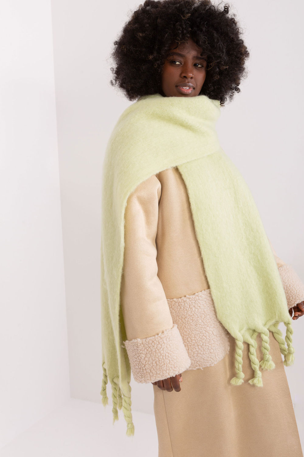 Szalik Model AT-SZ-2313502.20P Light Green - AT - obrazek 2