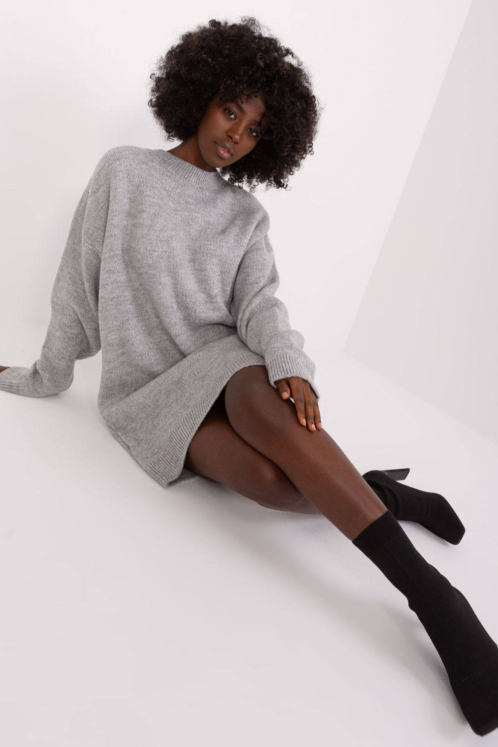 Sukienka Model LC-SK-0568.01P Grey - Rue Paris - obrazek 2