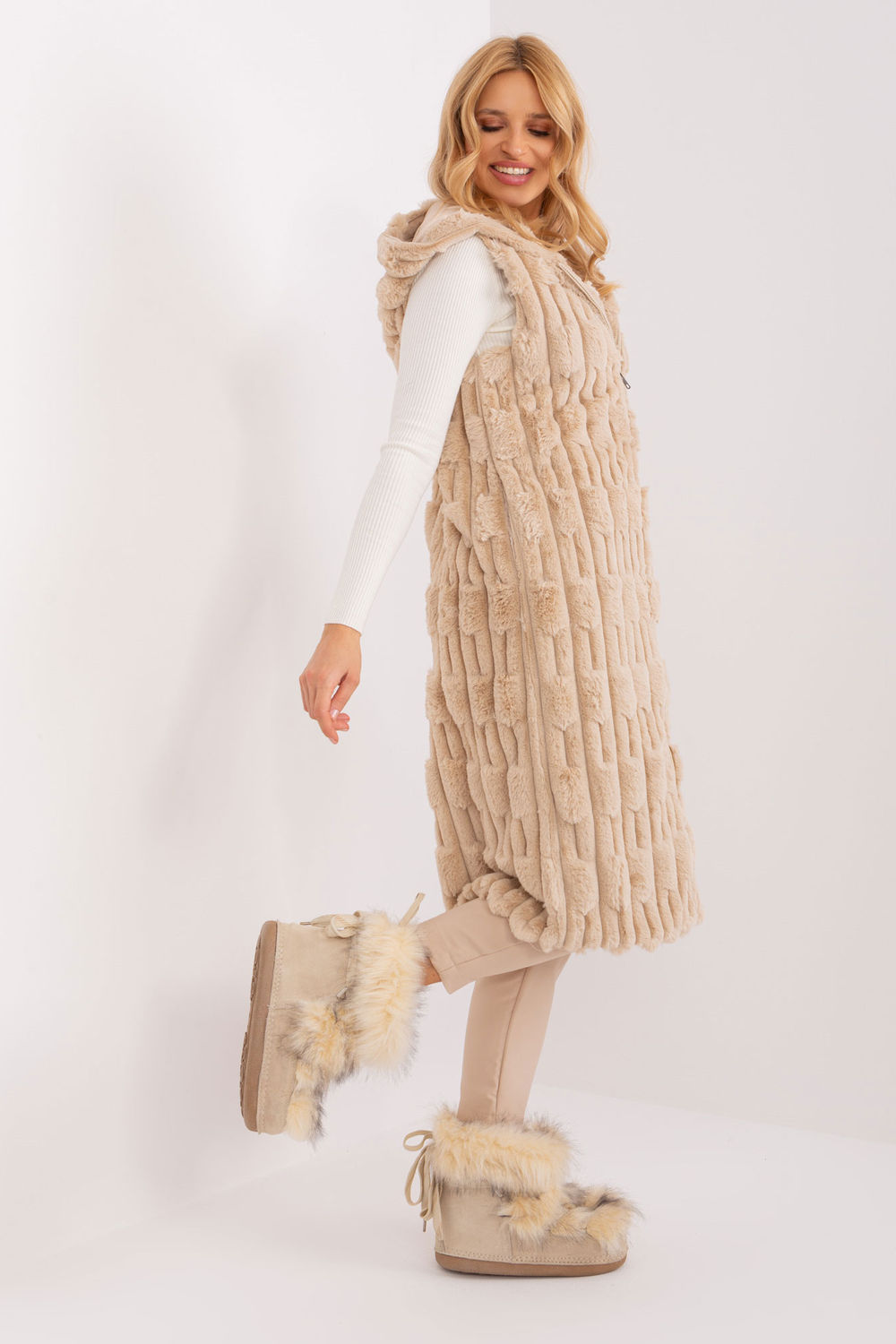 Kamizelka Model AT-KZ-2368-1.07 Beige - AT - obrazek 2