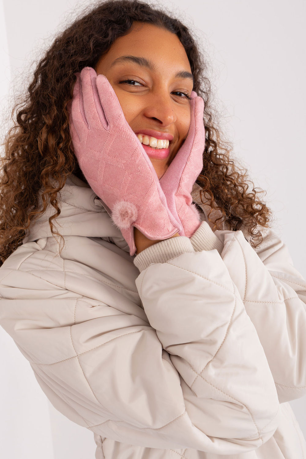 Rękawiczki Model AT-RK-239506.98 Light Pink - AT - obrazek 2