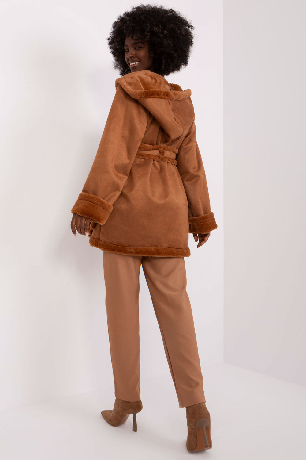 Płaszcz Damski Model LK-KR-509459.96P Light Brown - Lakerta - obrazek 3