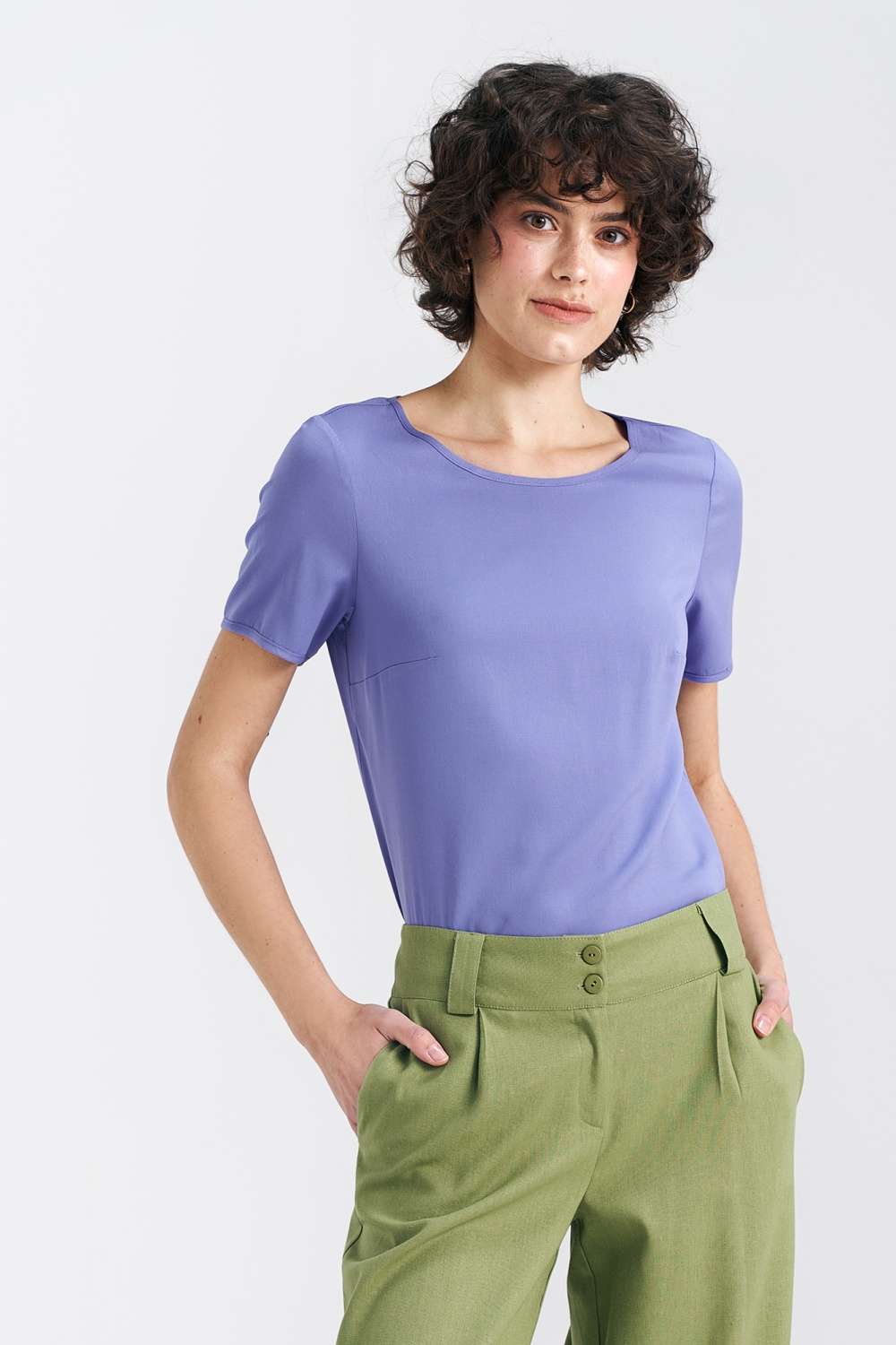 Bluzka basic z krótkim rękawem B160 Violet - Nife - obrazek 4