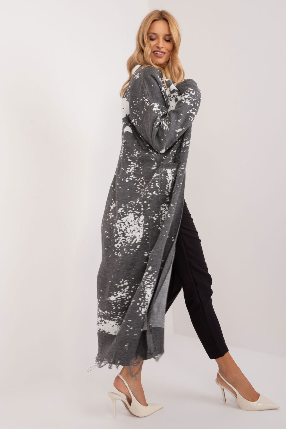 Sweter Kardigan Model BA-SW-14105.27 Dark Grey - Badu - obrazek 2