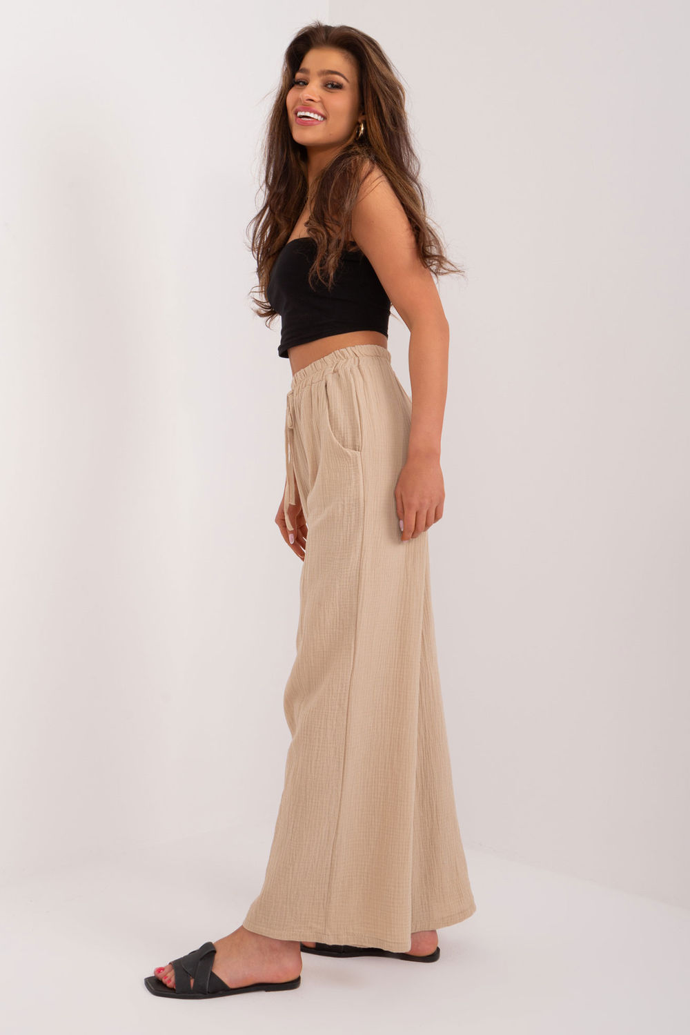 Spodnie Damskie Model DHJ-SP-8229.84 Beige - Italy Moda - obrazek 2