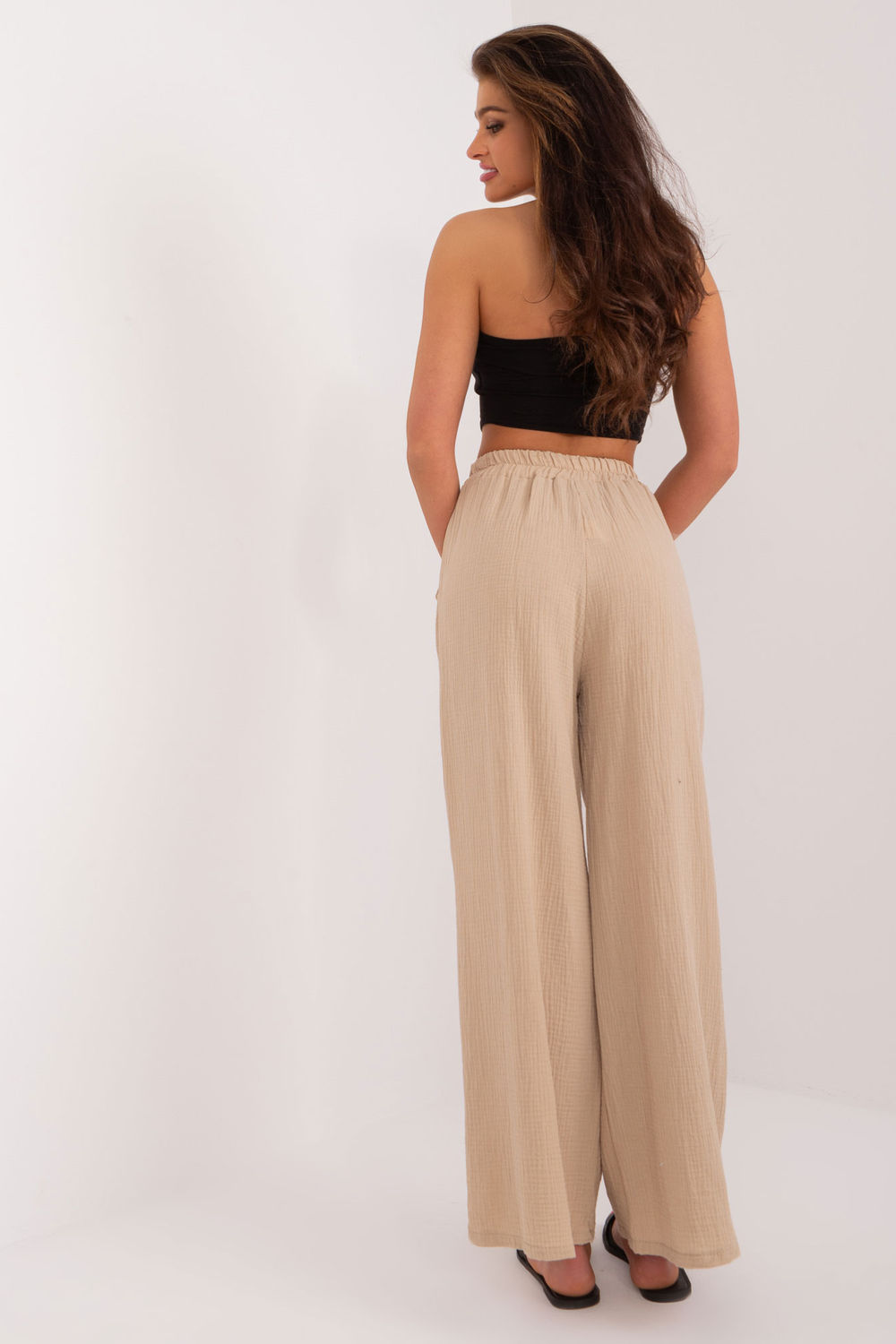 Spodnie Damskie Model DHJ-SP-8229.84 Beige - Italy Moda - obrazek 3