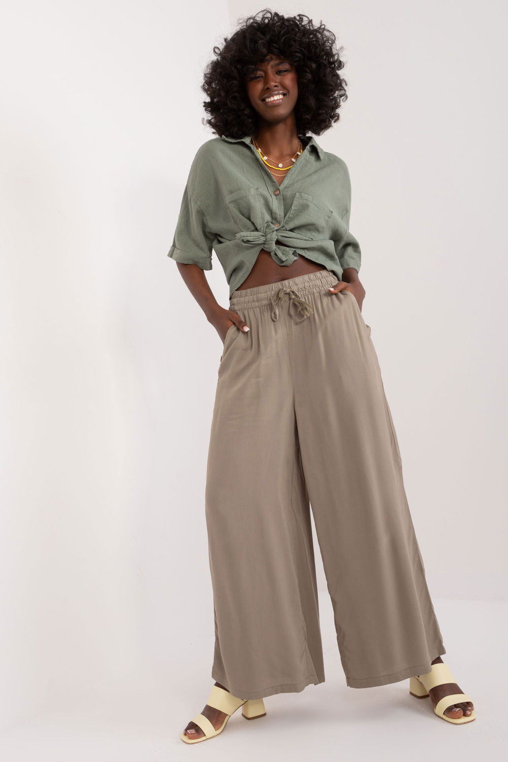Spodnie Damskie Model D73761M62237E Khaki - Sublevel