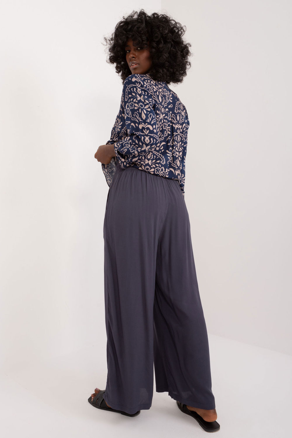 Spodnie Damskie Model D73761M62237E Navy - Sublevel - obrazek 3