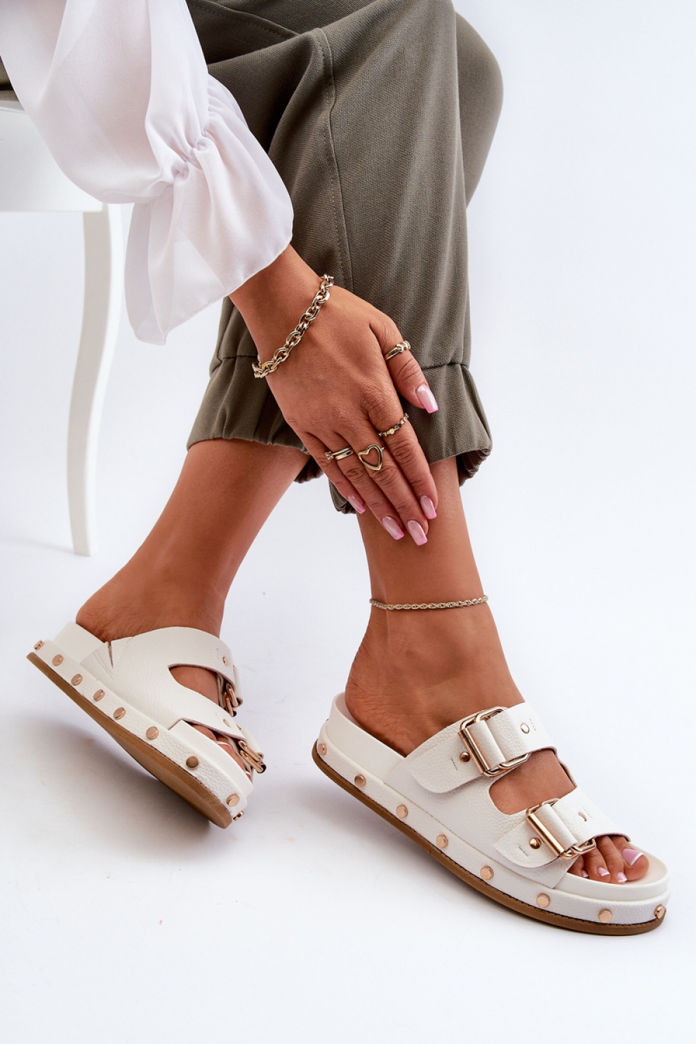 Sandał Klapki Model Big Star NN274081 White - Step in style - obrazek 3