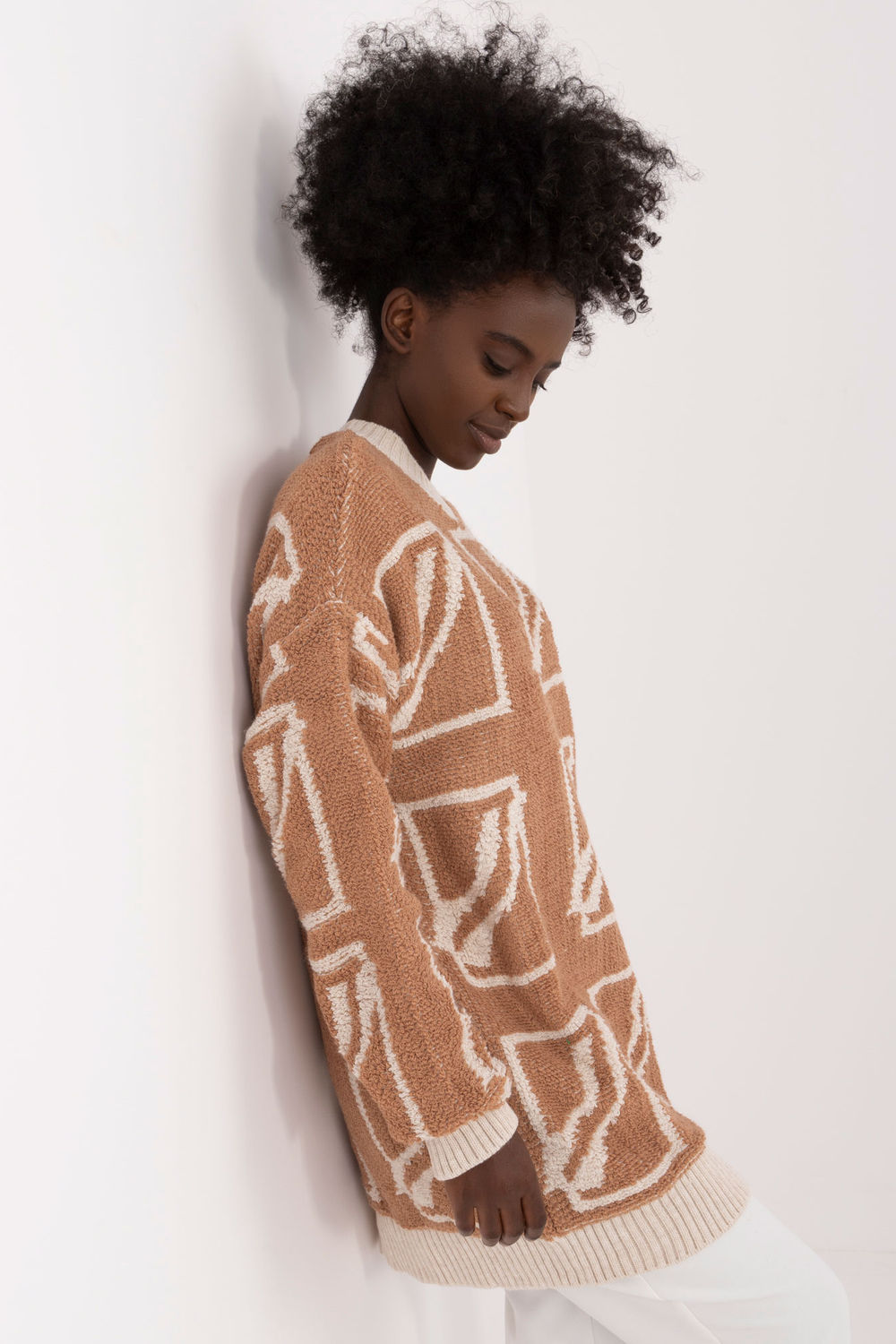 Sweter Damski Model BA-SW-0277.02 Camel - Badu - obrazek 2