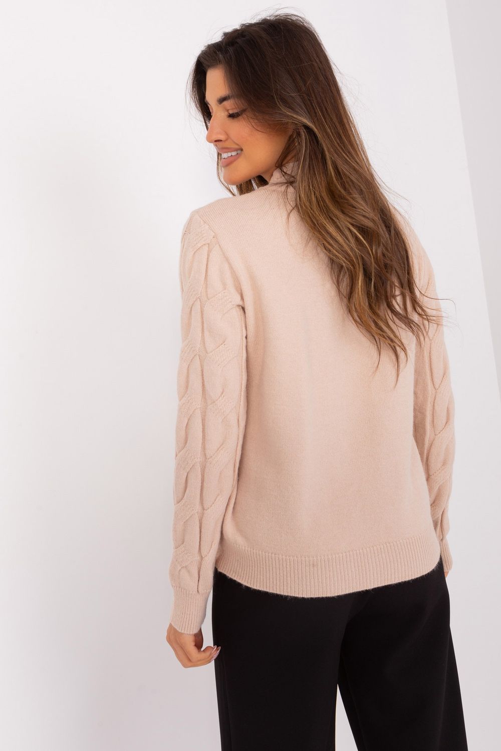 Sweter Damski Model AT-SW-2235.00P Beige - AT - obrazek 3