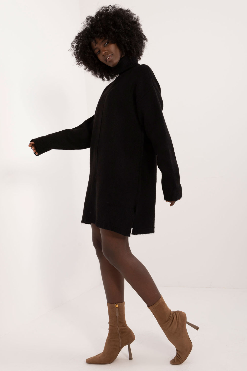 Sukienka Model BA-SK-0547.99 Black - Badu - obrazek 2