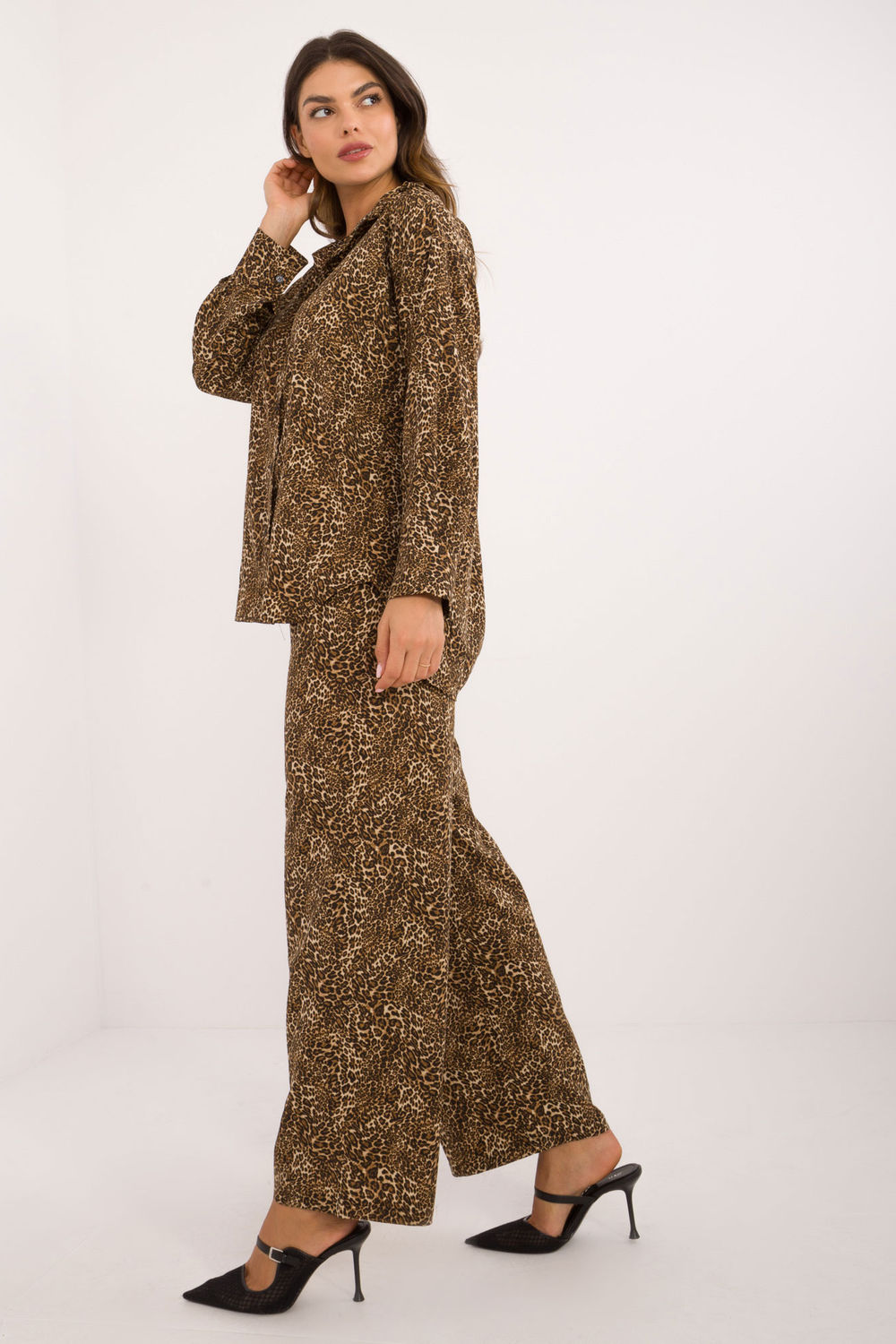 Spodnie Komplet Model DHJ-KMPL-19588-4.77 Dark Beige - Italy Moda - obrazek 3