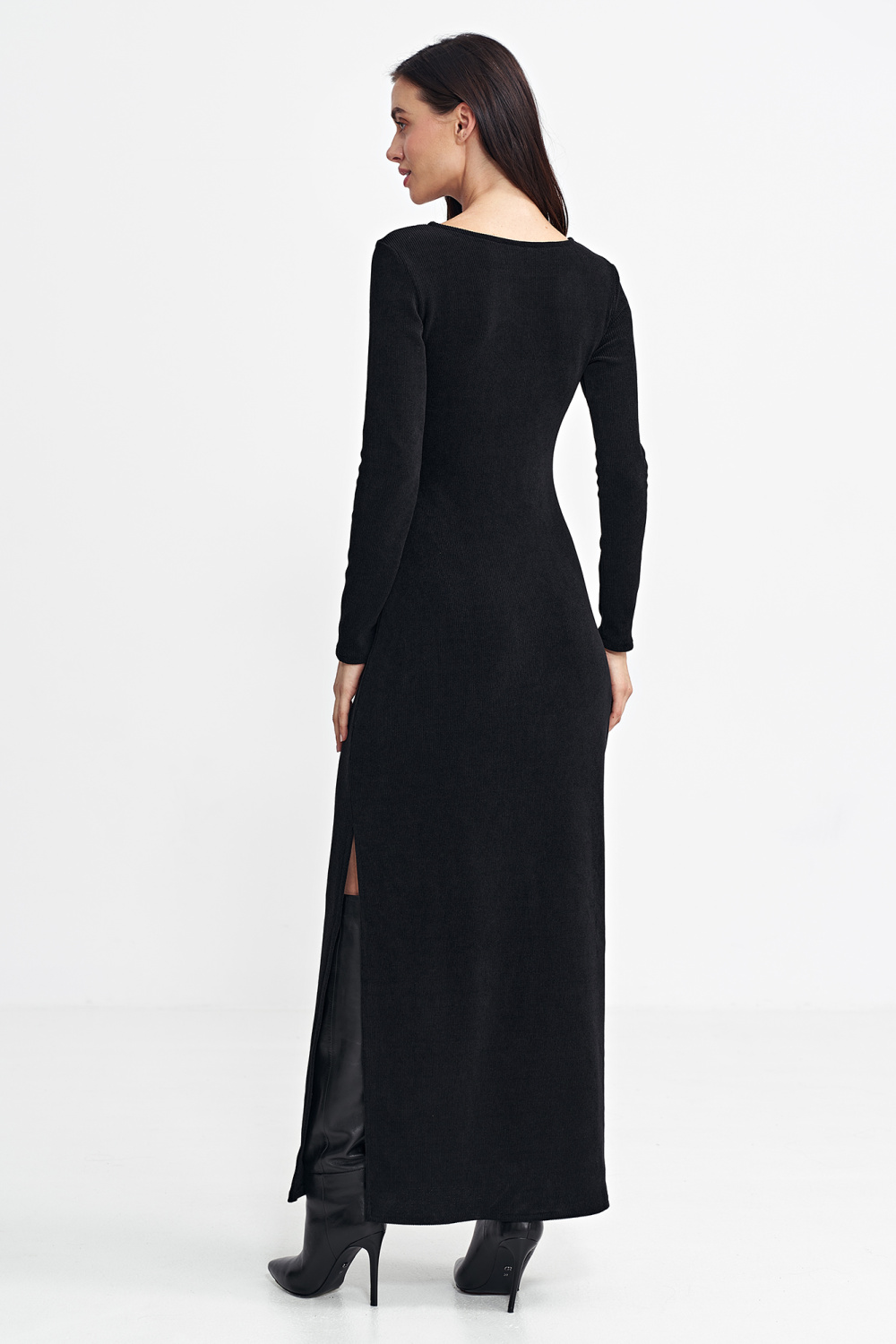 Sukienka maxi z łezką na dekolcie S261 Black - Nife - obrazek 3