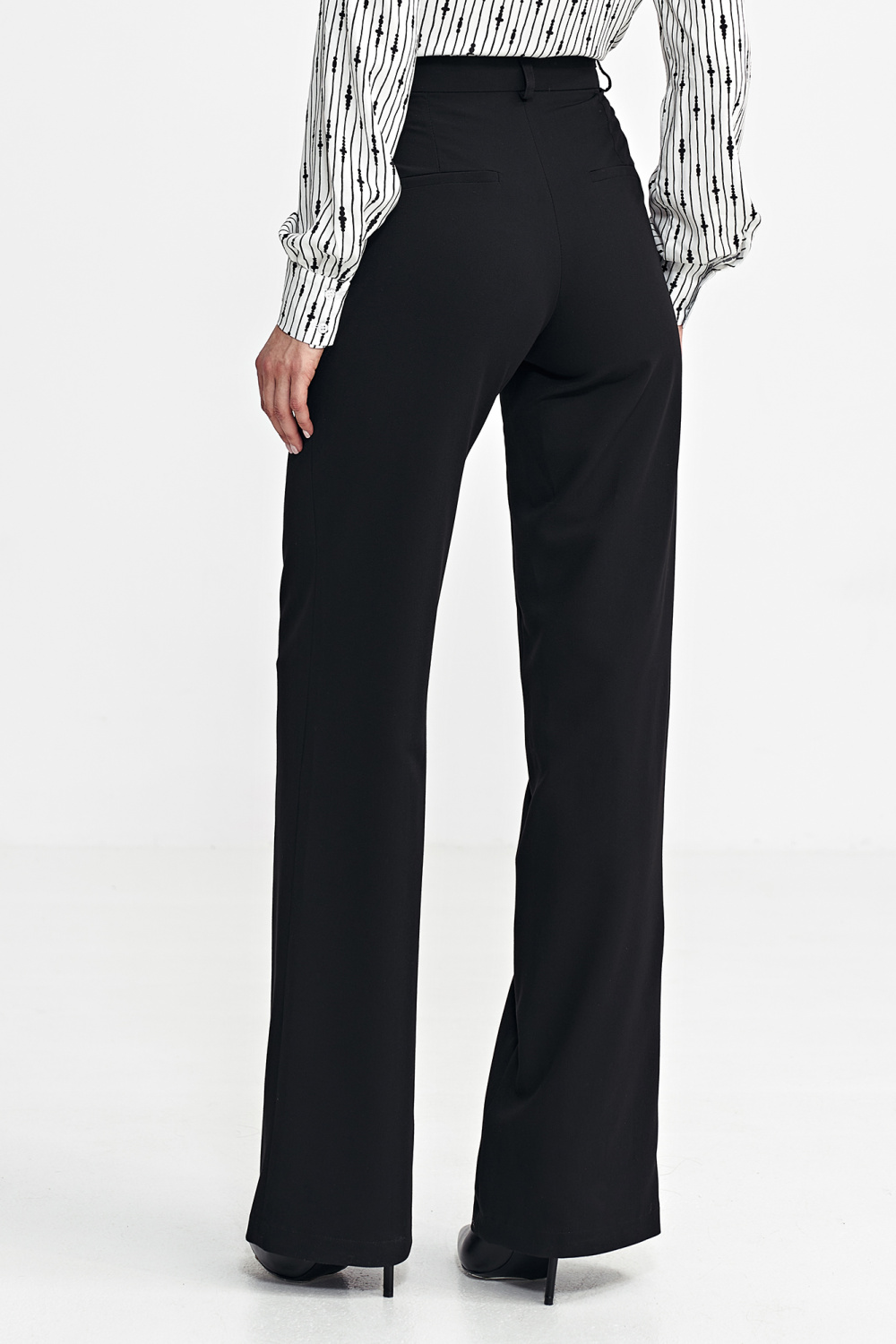 Spodnie bootcut, z krytym guzikiem SD101 Black - Nife - obrazek 3