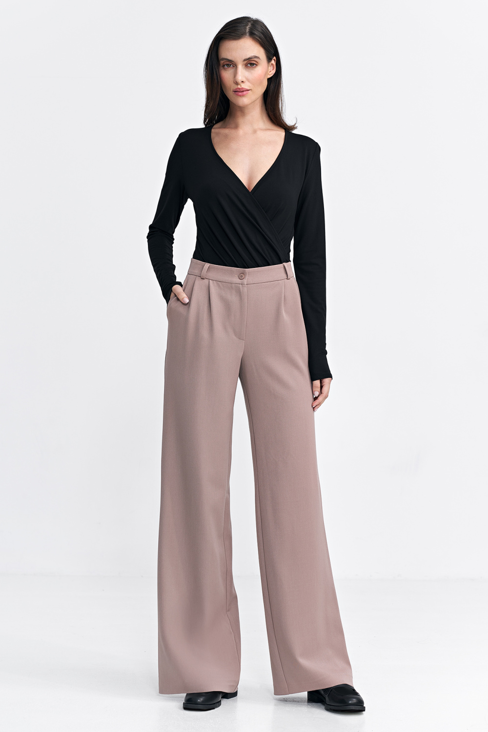 Spodnie z zakładkami wide leg SD104 Beige - Nife - obrazek 2