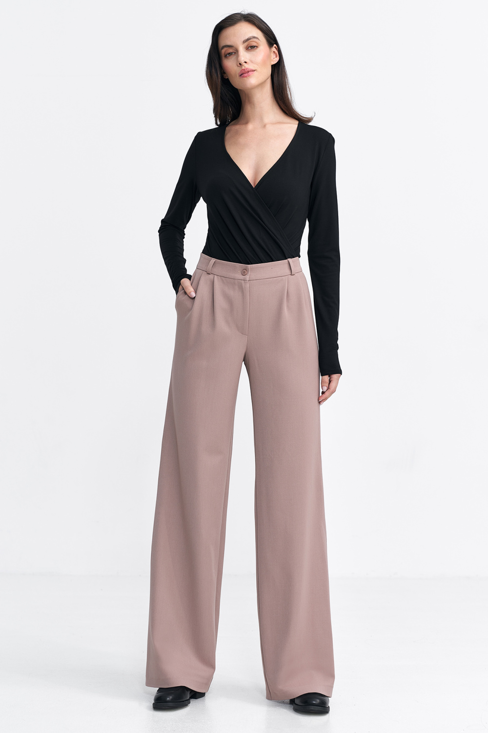 Spodnie z zakładkami wide leg SD104 Beige - Nife - obrazek 4