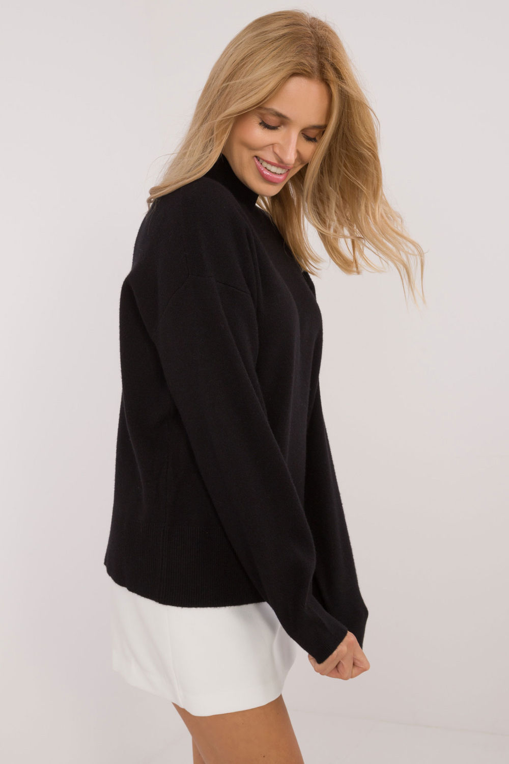 Sweter Damski Model D93111AD90910A3 Black - Sublevel - obrazek 3