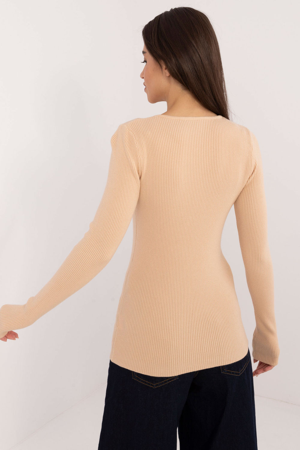 Sweter Damski Model AT-SW-2332-2.62 Beige - AT - obrazek 3