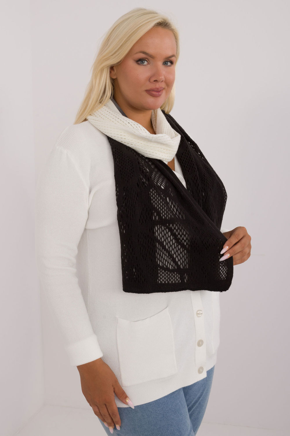 Szalik Model AT-SZ-602.61 Ecru - AT - obrazek 3