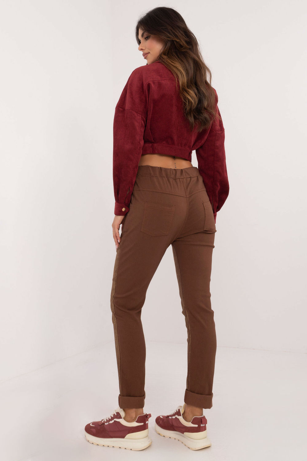 Spodnie Damskie Model DHJ-SP-21258.32 Brown - Italy Moda - obrazek 3