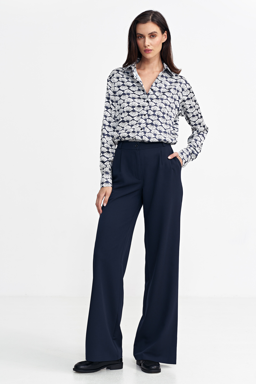 Spodnie z zakładkami, wide leg SD102 Navy - Nife - obrazek 2
