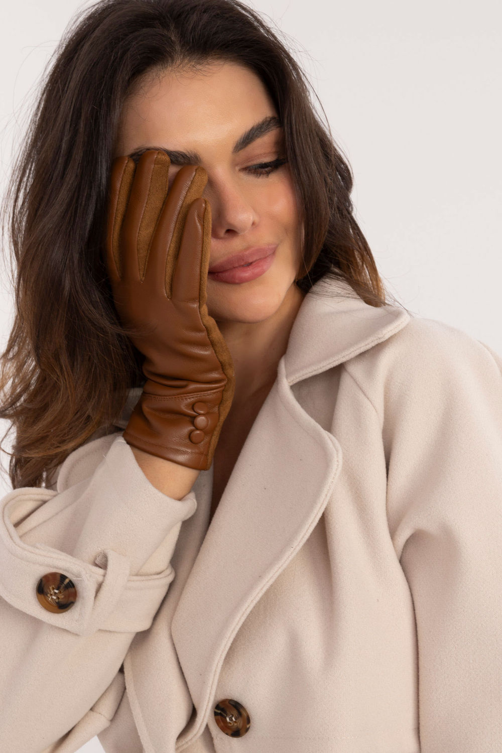 Rękawiczki Model AT-RK-239805.95 Light Brown - AT - obrazek 2