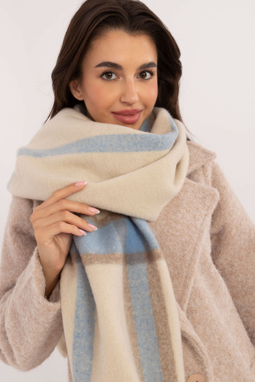 Szalik Model AT-SZ-2315.33 Light Beige - AT - obrazek 4