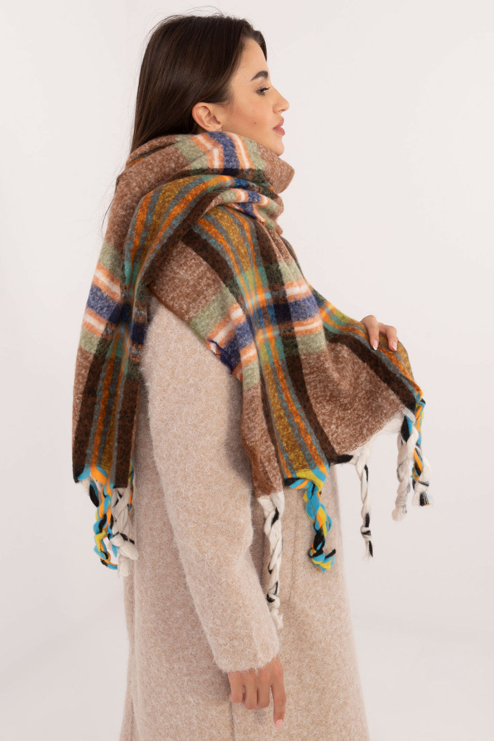 Szalik Model AT-SZ-231501.03X Brown - AT - obrazek 3