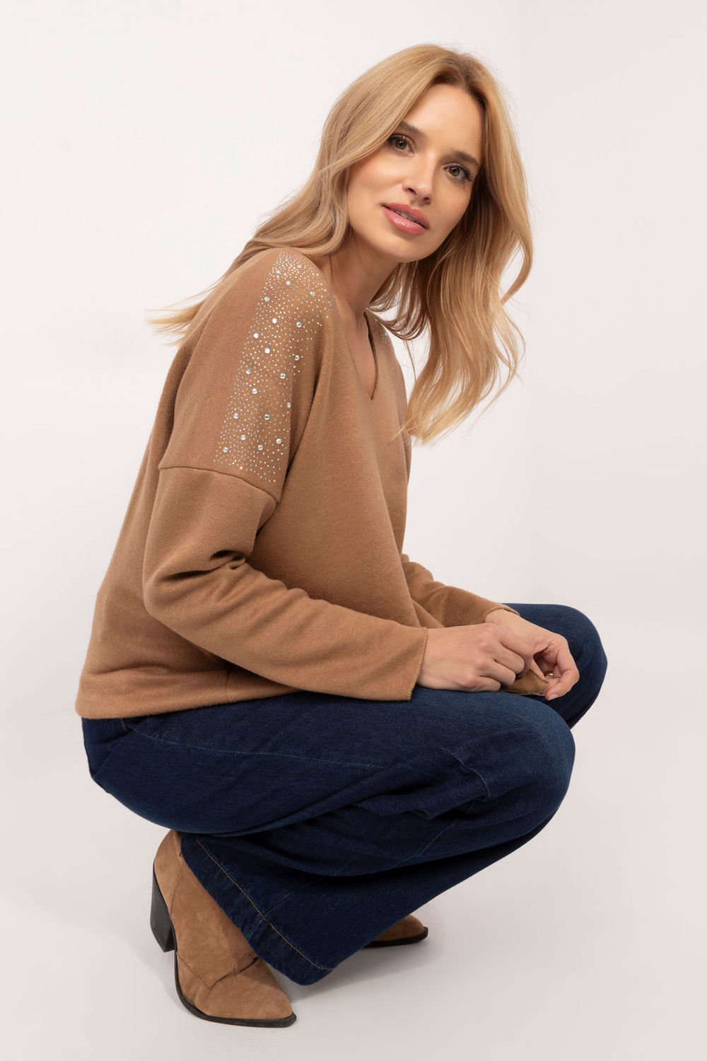 Sweter Damski Model DHJ-SW-17690.21 Camel - Italy Moda - obrazek 2