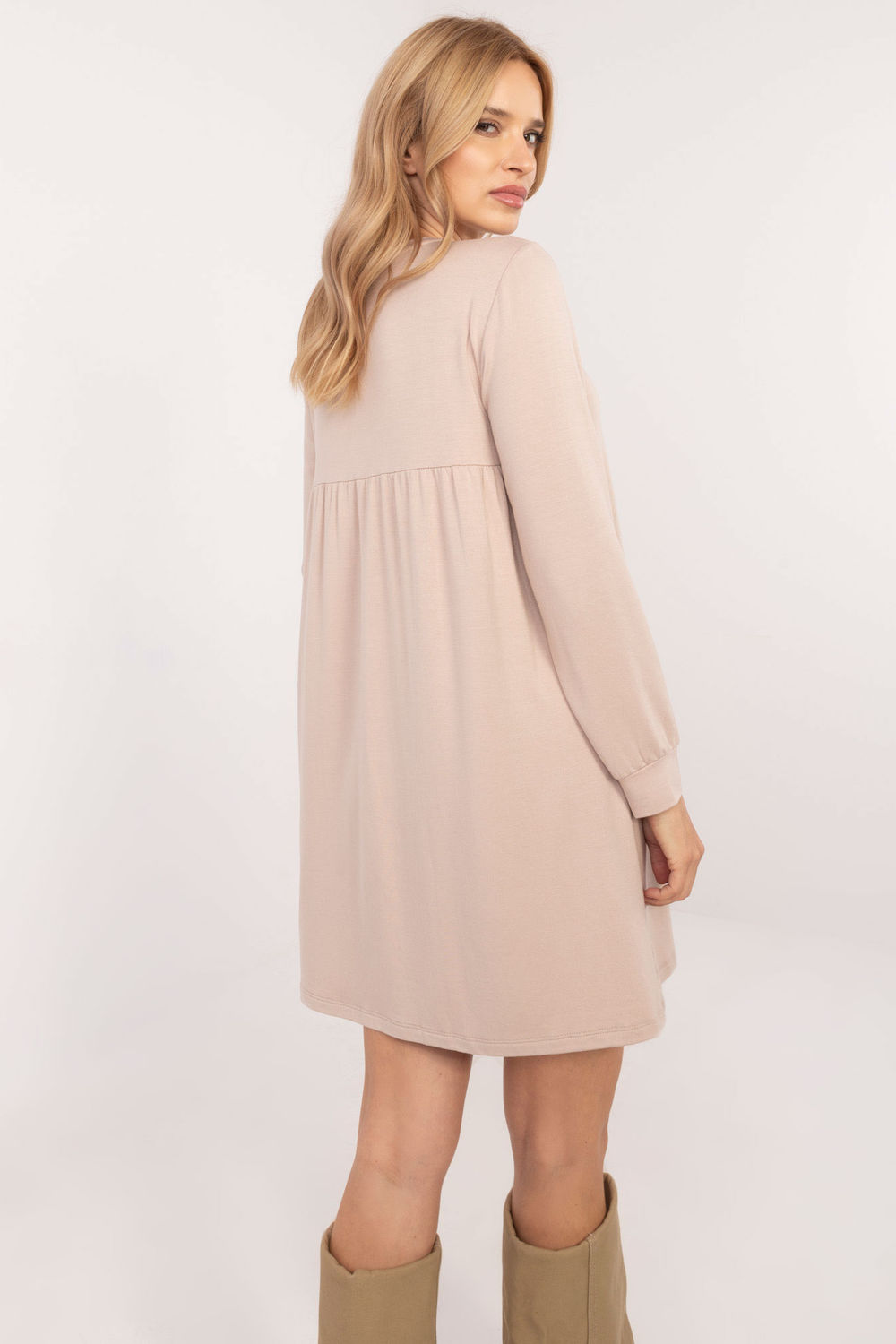Sukienka Model RV-SK-A-165.61 Beige - Relevance - obrazek 3