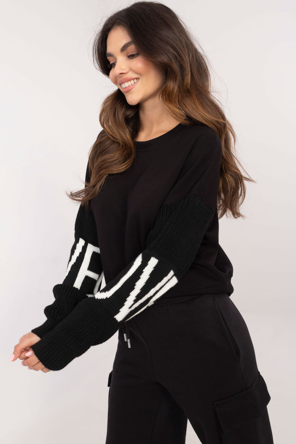 Bluza Damska Model MI-BL-M5975.26P Black - Italy Moda - obrazek 2