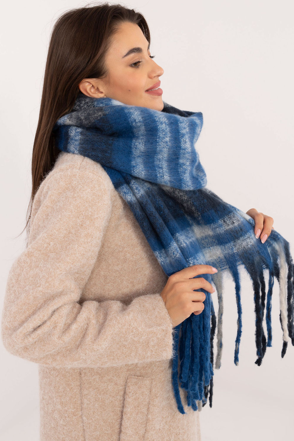 Szalik Model AT-SZ-231301.49 Dark Blue - AT - obrazek 2