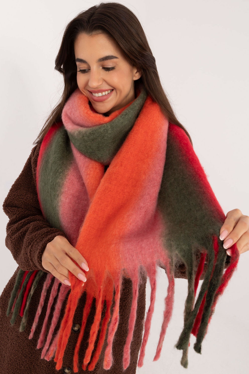 Szalik Model AT-SZ-2320.50 Red - AT - obrazek 4