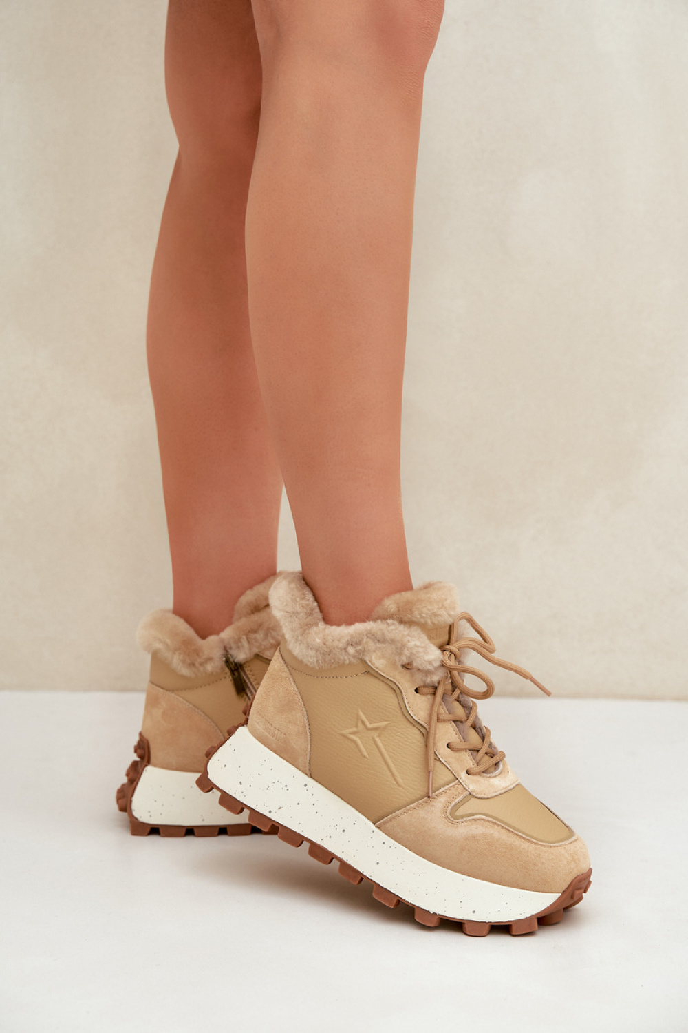 Buty Sportowe Model Big Star OO274A330 Beige - Step in style - obrazek 3