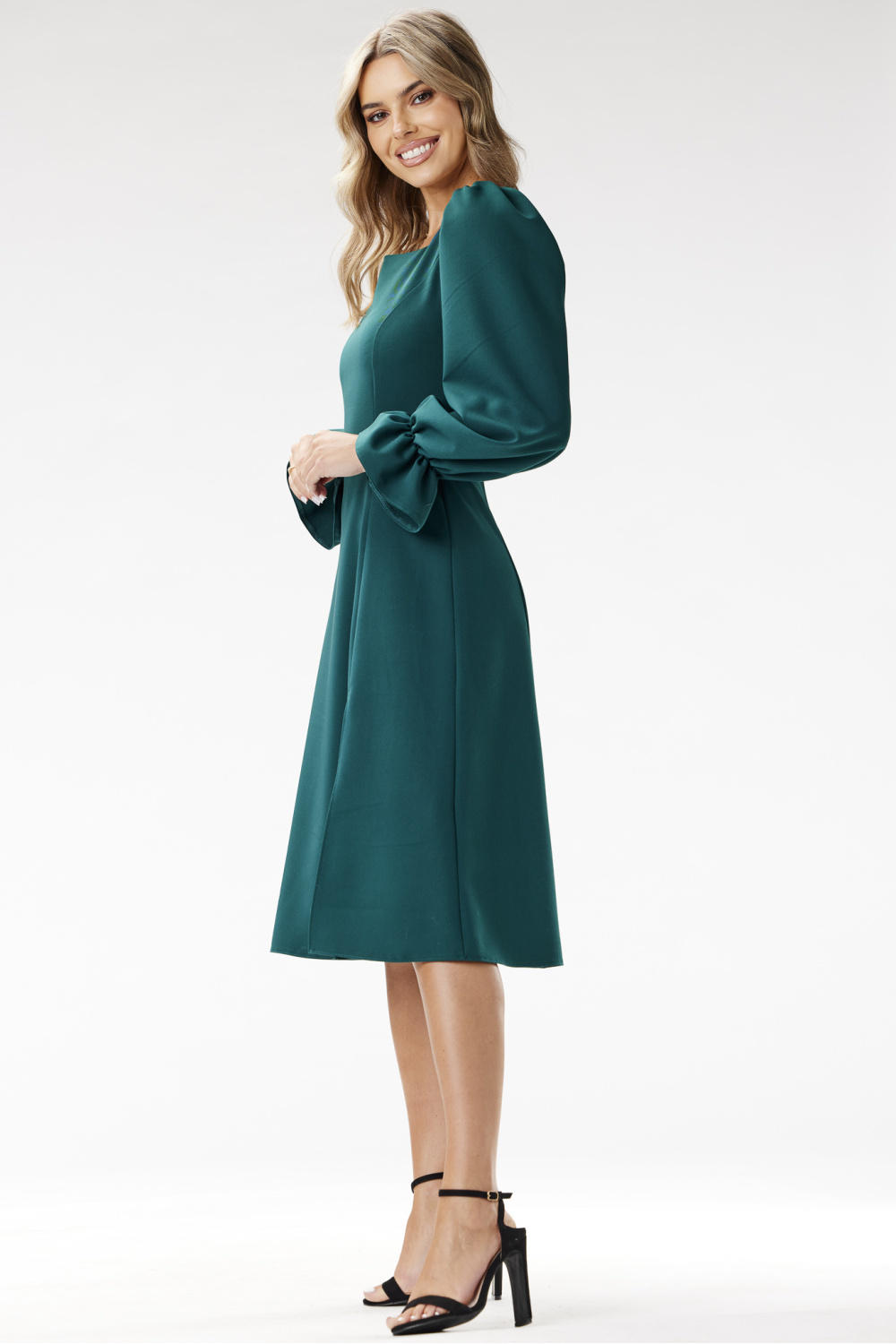 Sukienka Model A695 Bottle Green - awama - obrazek 4