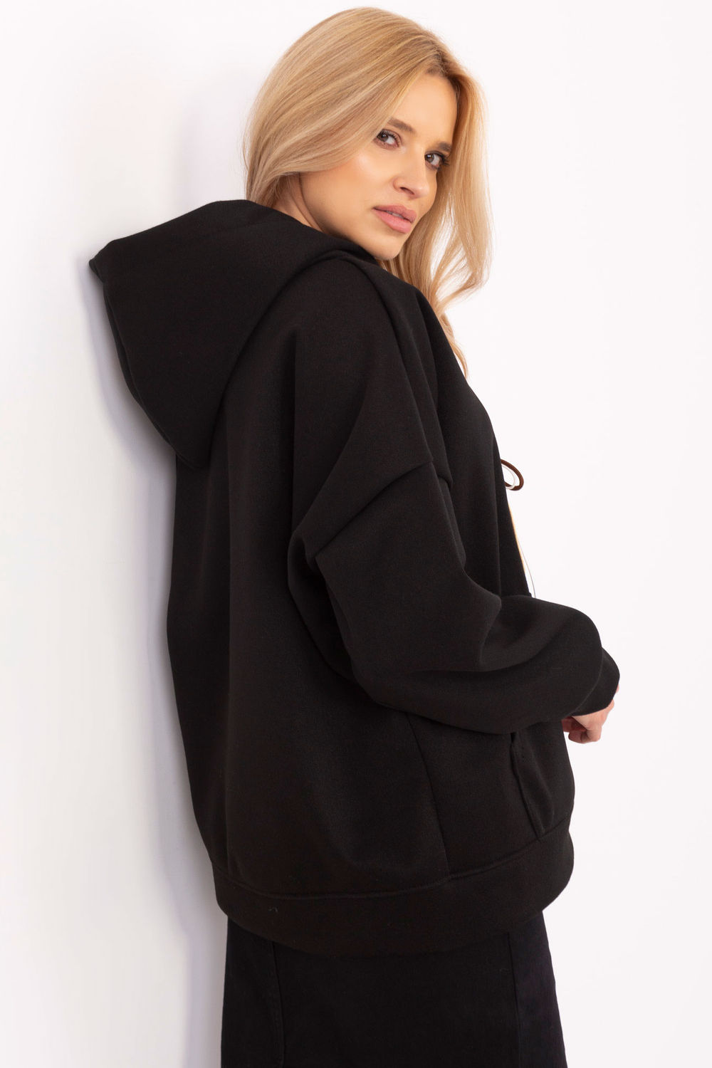 Bluza Damska Model DHJ-BL-A8695.65P Black - Italy Moda - obrazek 3