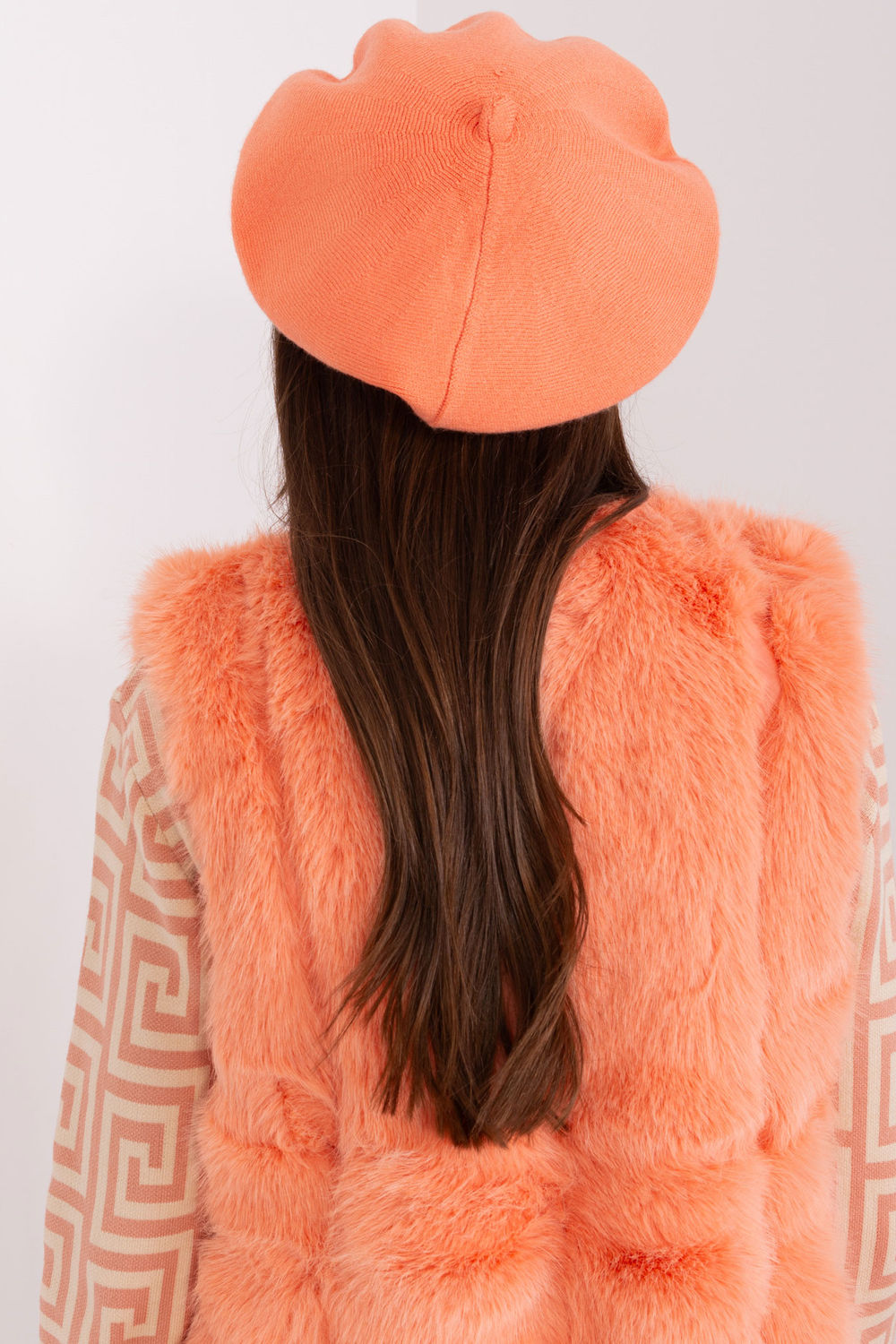 Beret Model AT-CZ-231305.85P Brzoskwinia - AT - obrazek 3